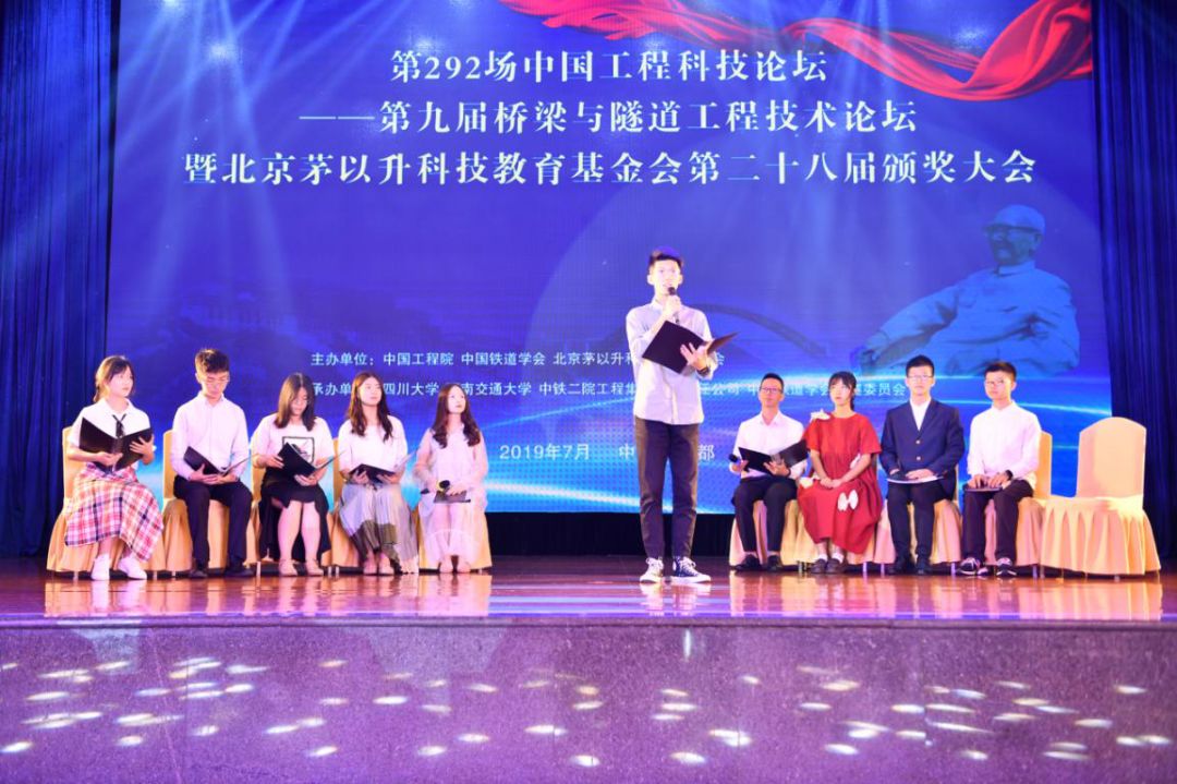 洲精品无码高潮喷水A片