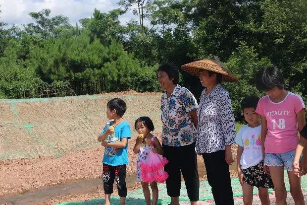 洲精品无码高潮喷水A片