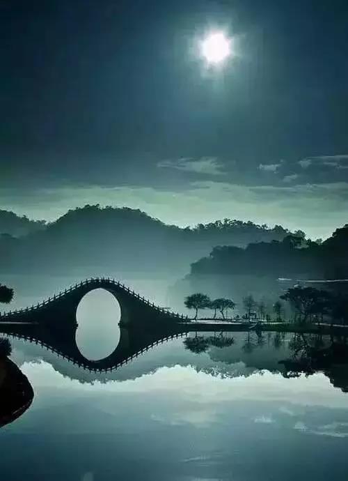 洲精品无码高潮喷水A片