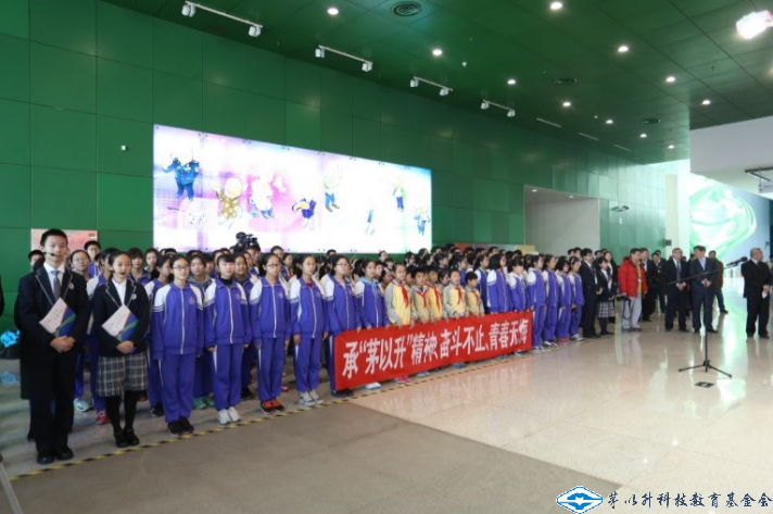 洲精品无码高潮喷水A片