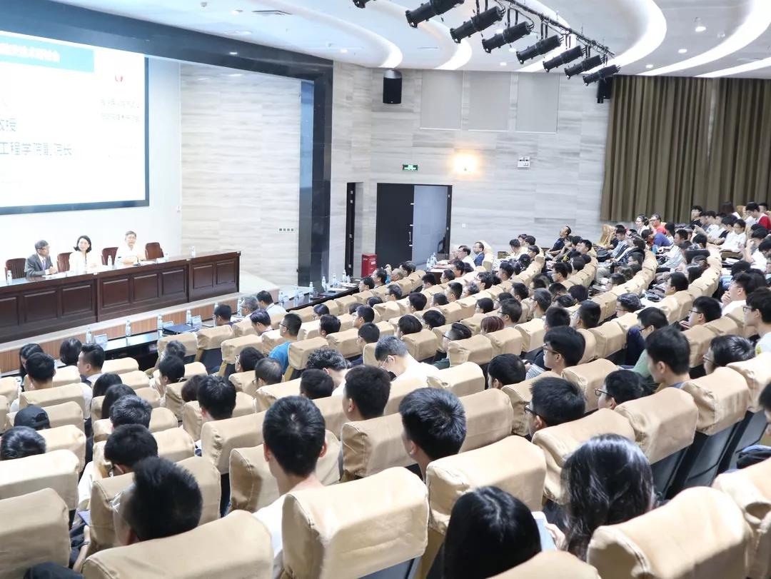 洲精品无码高潮喷水A片