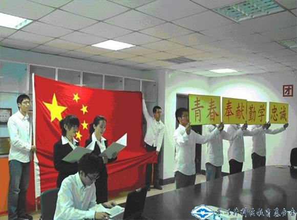 洲精品无码高潮喷水A片