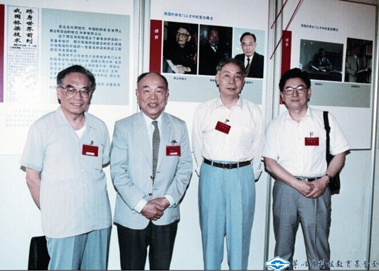 洲精品无码高潮喷水A片