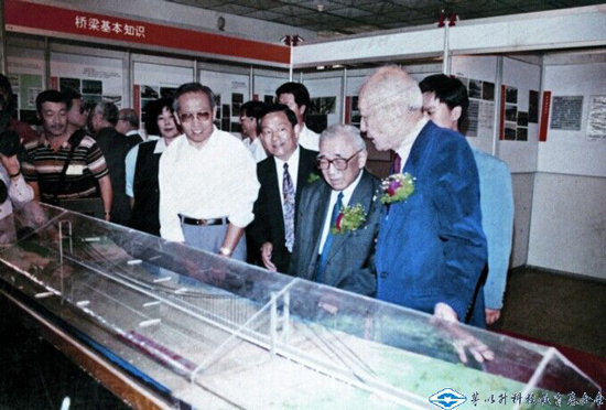 洲精品无码高潮喷水A片