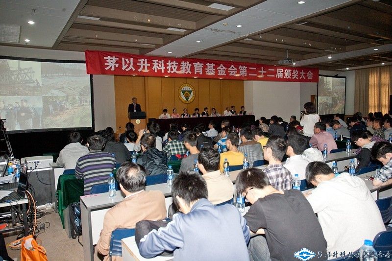 洲精品无码高潮喷水A片