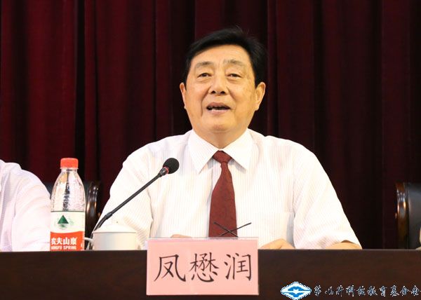 洲精品无码高潮喷水A片