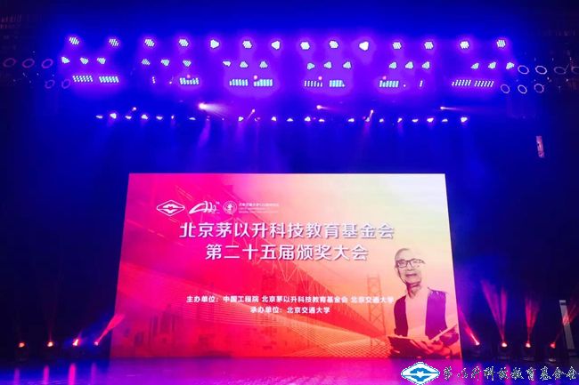 洲精品无码高潮喷水A片