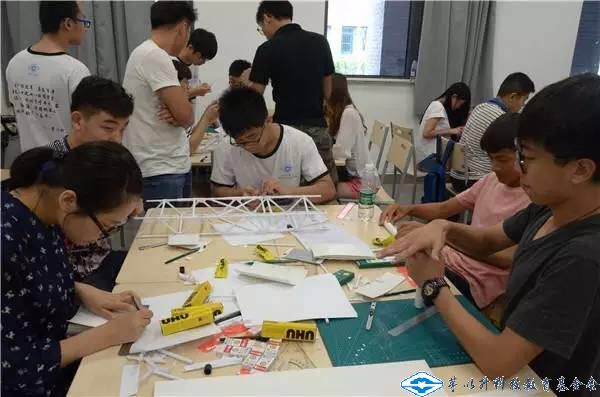 洲精品无码高潮喷水A片