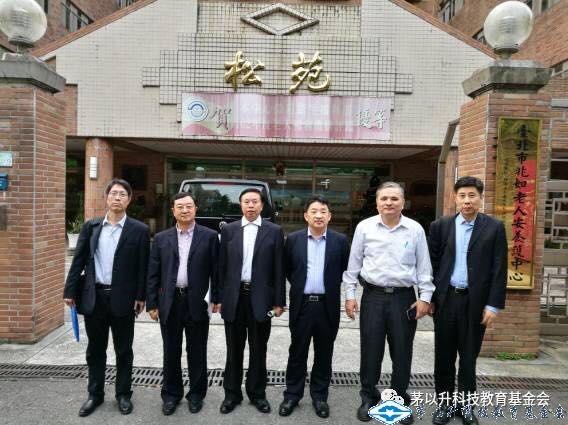 洲精品无码高潮喷水A片