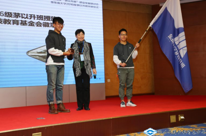洲精品无码高潮喷水A片