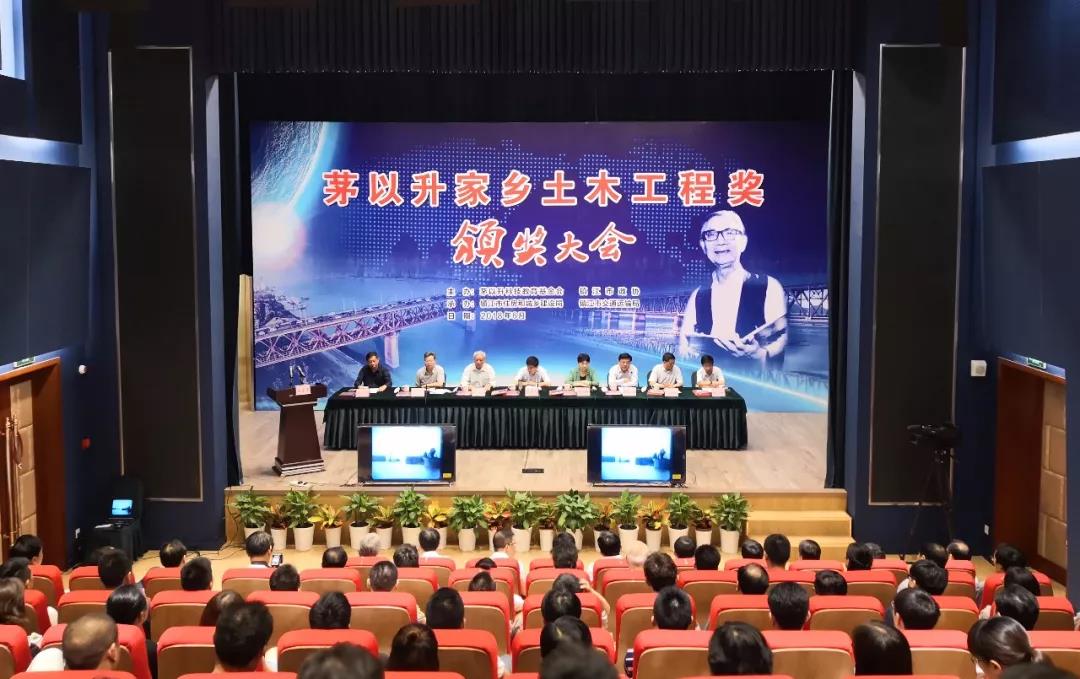 洲精品无码高潮喷水A片